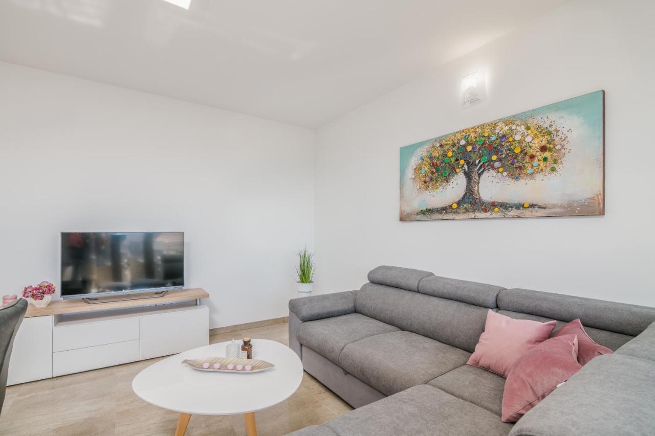 Apartments Sunrise Krk 克尔克 外观 照片